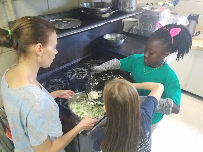 Redeemer's Sister Cooks program