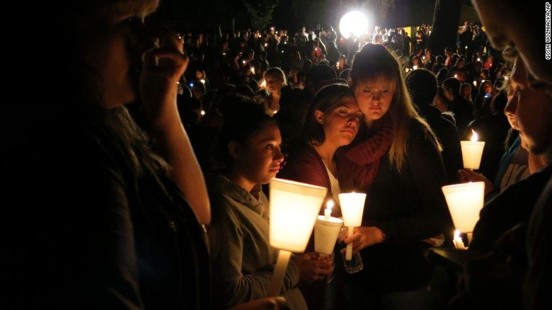 FactChecker: The Umpqua Community College Shooting