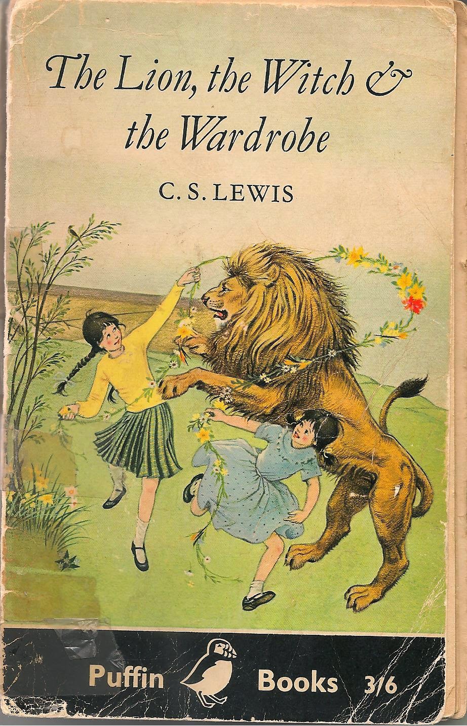 Lion The Witch And The Wardrobe Book Cover Review BenettDorothea