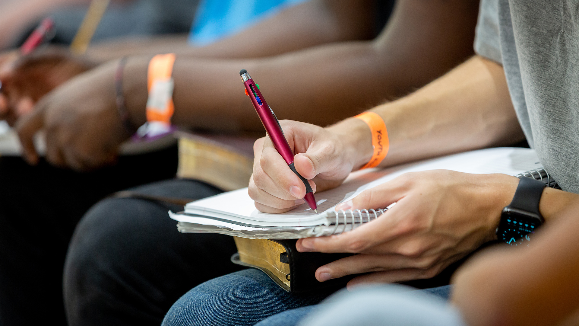 How to Create a Teaching Plan for Youth Ministry