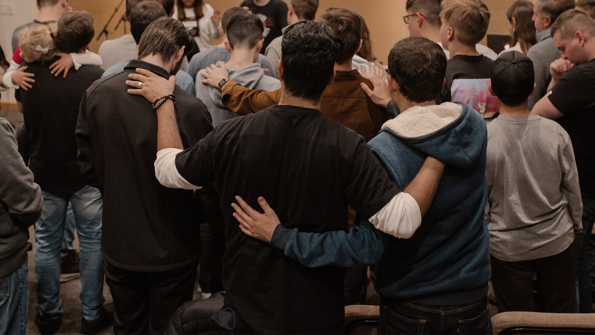 8 Ways To Become A Praying Church