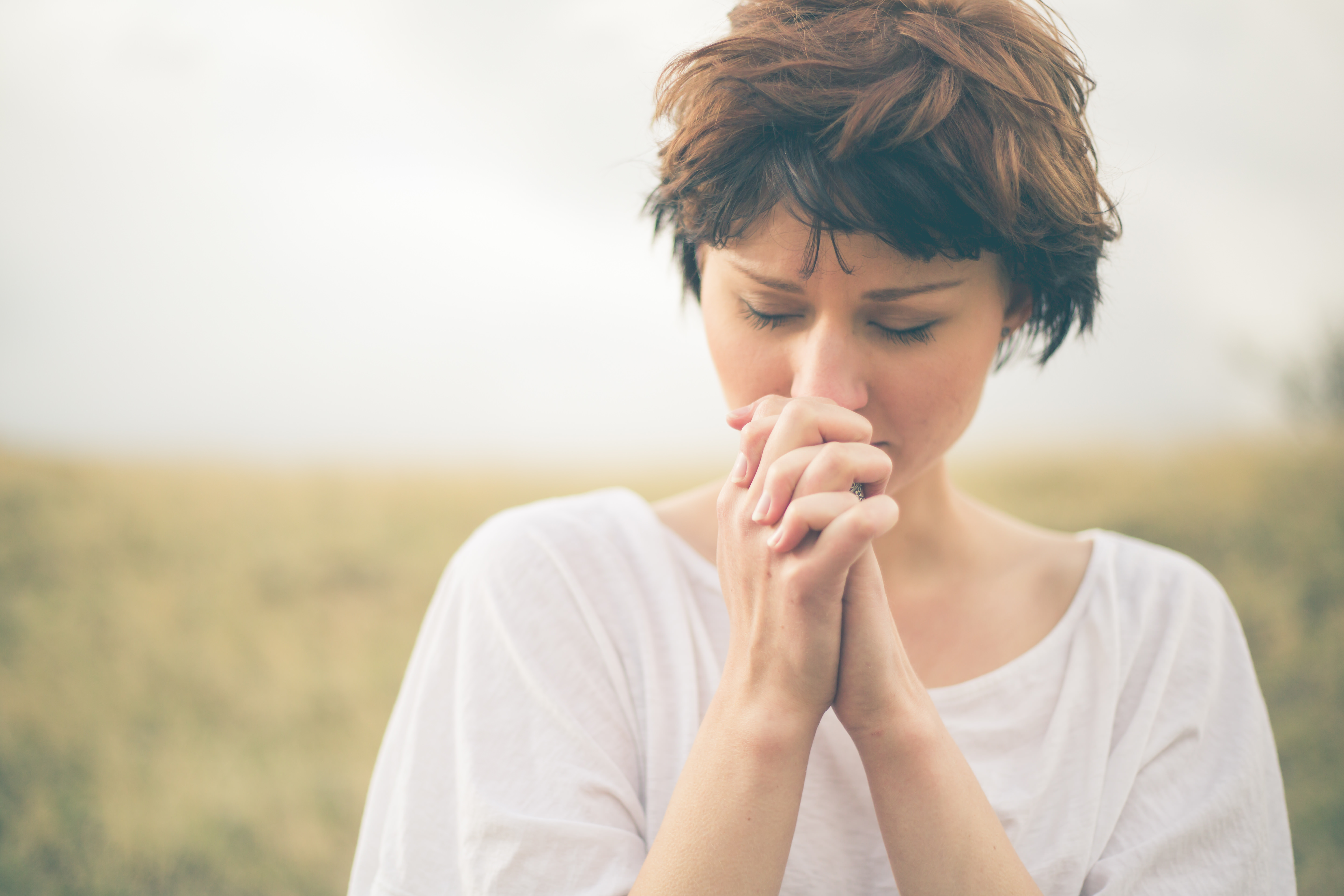 We pray клип. Молитва женщины. Praying woman. Prayer woman. Christian woman Prayer Dress.
